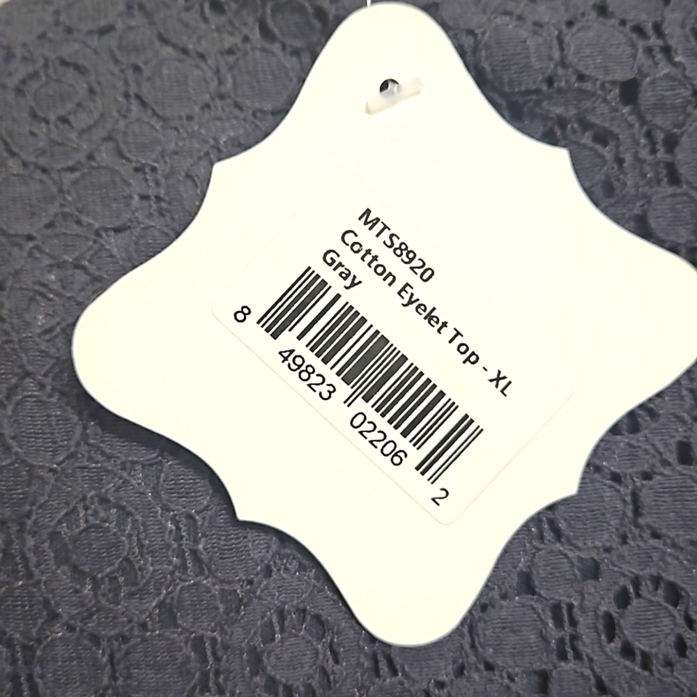 NWT Yellowberry Clothing Eyelet Top - Picture 6 of 6